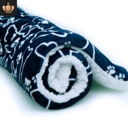 Cute & Cozy Pet Blanket | Soft Coral Fleece Mat for Dog, Cat & Crate