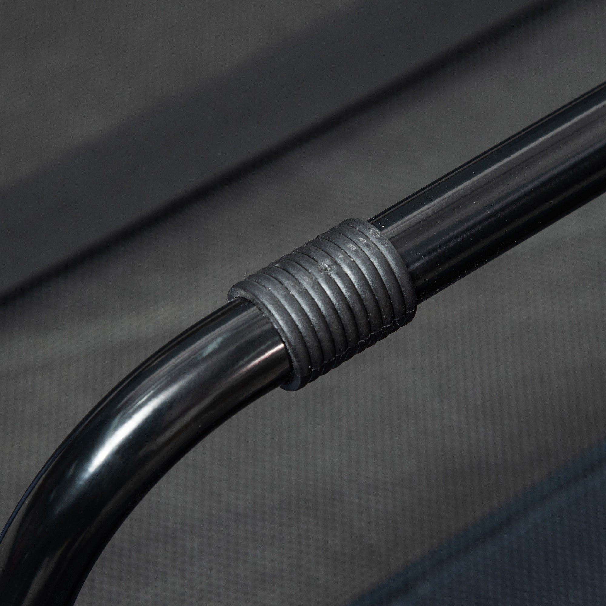 Calm Canine Solutions Elevated Cooling Dog Bed 36 x 30